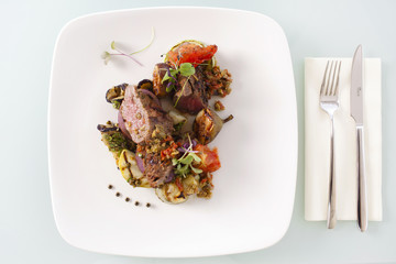 Steamed meat with vegetables