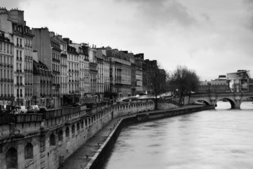 Quai des Grands Augustins a Paris