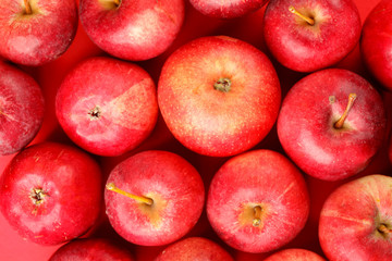 Fototapeta na wymiar background with fresh red apples