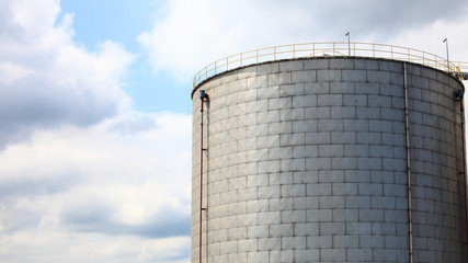 Steel tanks