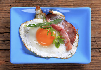 Fried egg and ham