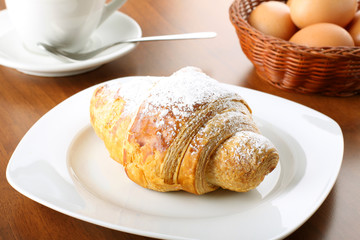 Colazione con brioche - Breakfast with brioche