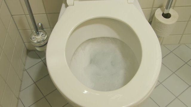 Toilettenspuelung vid 02