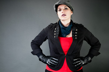 Frau mit stolzem Blick