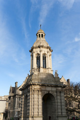 Fototapeta na wymiar Trinity College w Dublinie stolicy Irlandii