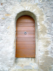porte style médiéval