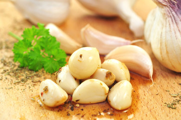 Eingelegter Knoblauch