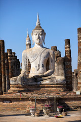 Naklejka premium Buddha in Wat Mahathat Temple, Sukhothai, Thailand