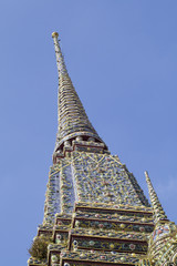 Authentic Thai Architecture in Wat Pho © bennnn