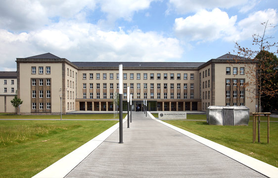 Das renovierte Bundessozialgericht in Kassel