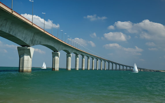 pont de l'ile de r&eacute;