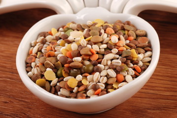 ciotola di legumi misti