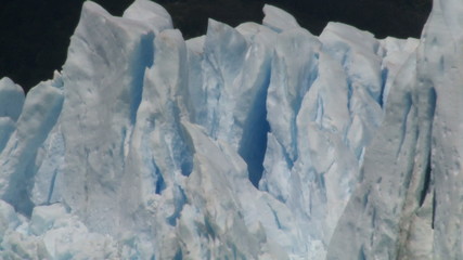 "Perito Moreno" glacier, El Calafate, Argentina. Zoom out - Powered by Adobe