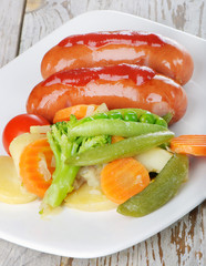 sausages with vegetables