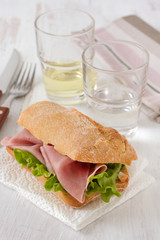 sandwich with ham