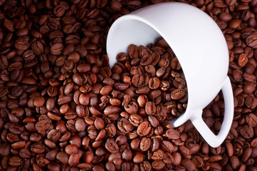 roasted coffee beans background
