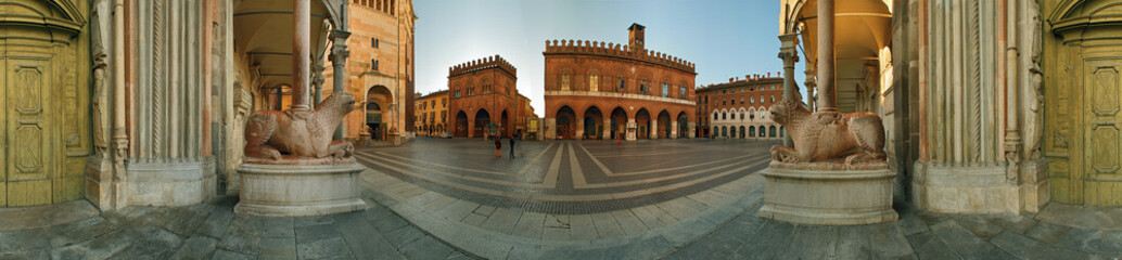 Cremona,  piazza del Comune a 360° - obrazy, fototapety, plakaty