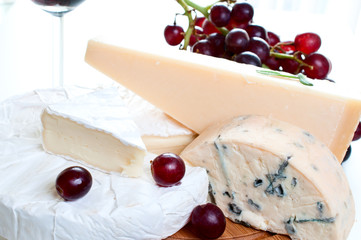 Red wine and brie parmesan and blue cheese