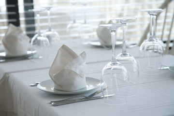 Served restaurant tables