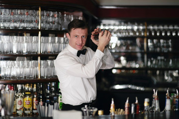 Barkeeper in Action