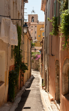 Fototapeta Strasse in Hyeres I