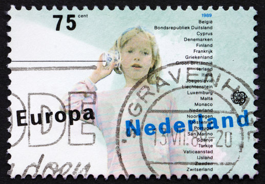 Postage Stamp Netherlands 1989 Girl And String Telephone