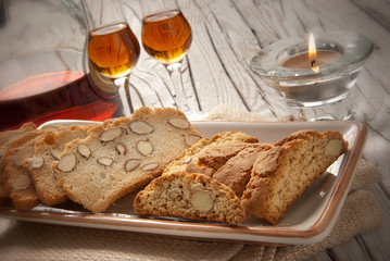 Cantucci e biscotti alle mandorle