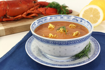 frische Hummercremesuppe asiatisch