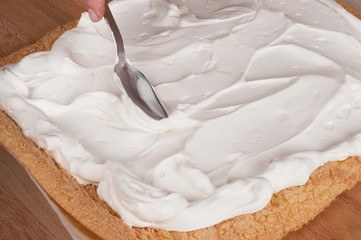Cake with lemon and forest fruits - prepararation