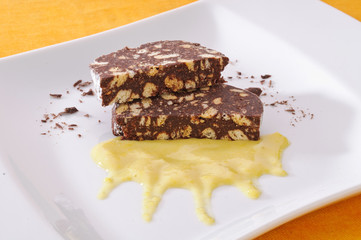Salame di cioccolato con zabaglione
