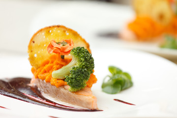 salmon steak with sauce