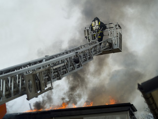 Obraz na płótnie Canvas Fireman working