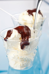 vanilla ice cream with chocolate
