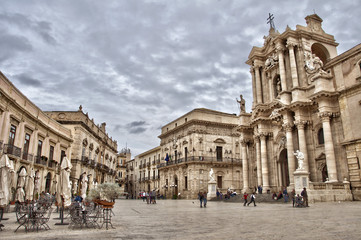 Fototapeta na wymiar Place des Duomo, Syracuse - Sicile, Italie