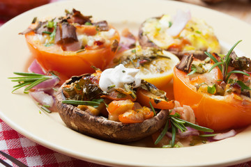 Stuffed mushroom and tomato