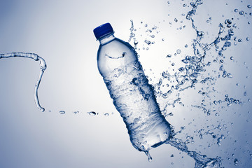 Bottle Water and Splash - 38875412