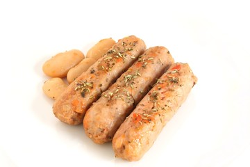 piccole salsicce cotte con fagioli e pomodoro