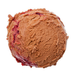 Schokoladeneis mit Kirsche von oben