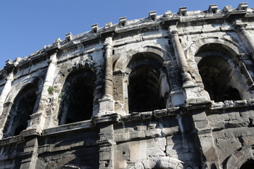 Ar&egrave;ne de N&icirc;mes
