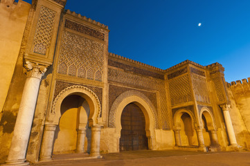 Fototapeta na wymiar Bab Jama i Nouar co Meknes, Maroko