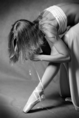 The girl in ballet slippers © kanzefar