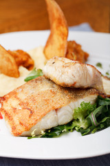 roasted pikeperch fillet with mashed potatoes