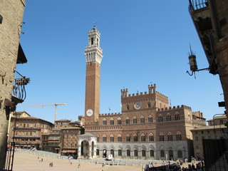 Fototapeta premium Torre del Mangia, Piazza del Campo, Siena, Toskana