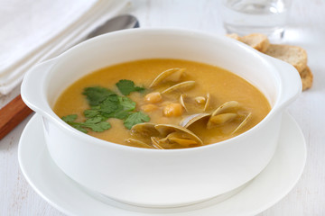 soup chickpea with seafood