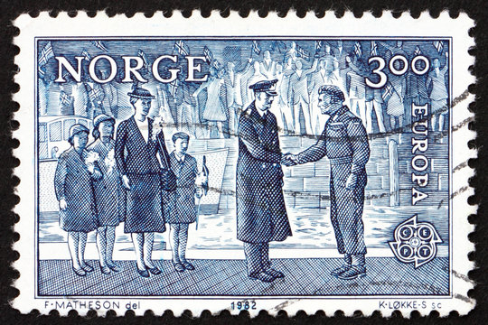 Postage stamp Norway 1982 King Haakon VII and Prince Olav