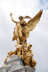 London - victory statue by Buckingham palace - detail