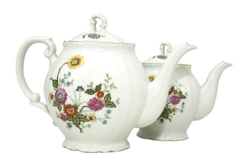два фарфоровых чайника для чая