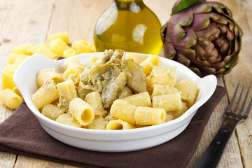 Pasta with artichoke