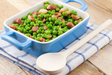 Peas with bacon and ham