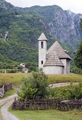Fototapeta na wymiar Theth Dorfkirche